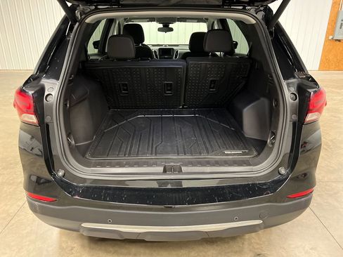 Used 2024 Chevrolet Equinox LT w/ LPO, Floor Liner Package AWD/4WD image 11