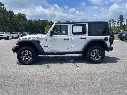 Certified 2025 Jeep Wrangler Unlimited Rubicon AWD/4WD image 5