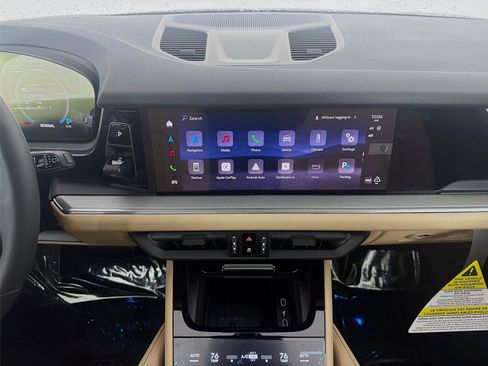 New 2026 Porsche Cayenne image 18