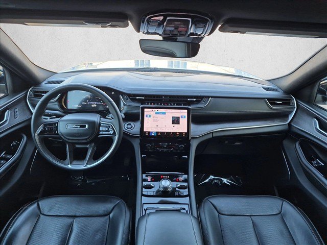 Used 2023 Jeep Grand Cherokee Overland AWD/4WD image 18
