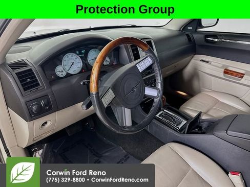 Used 2006 Chrysler 300 Touring w/ Luxury Group image 9