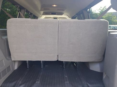 Used 2025 Chevrolet Express 3500 LS w/ Chrome Appearance Package image 11