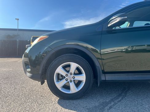 Used 2013 Toyota RAV4 XLE AWD/4WD image 11