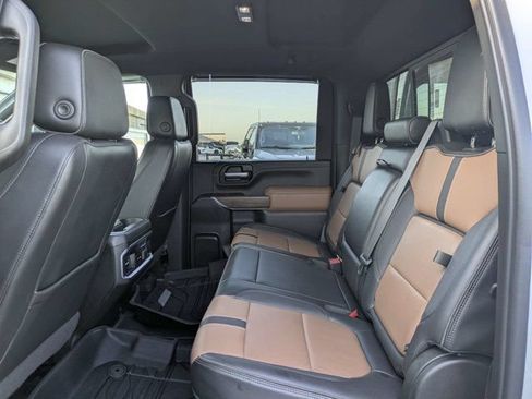 Used 2021 Chevrolet Silverado 2500 High Country AWD/4WD image 13