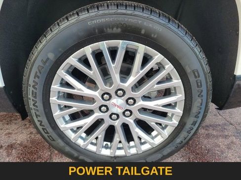 Used 2024 GMC Acadia Denali w/ LPO, Floor Liner Package image 11