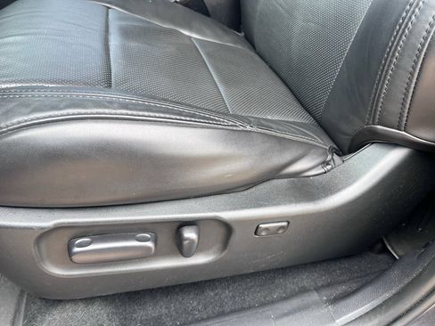 Used 2021 Toyota Tacoma TRD Sport w/ Technology Package image 17