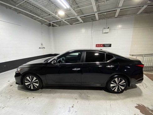 Used 2022 Nissan Altima 2.5 SV FWD image 3