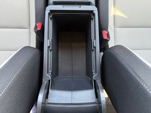 Used 2025 Honda CR-V EX image 30