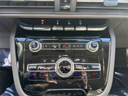 Certified 2022 Lincoln Corsair AWD w/ Equipment Group 101A image 23