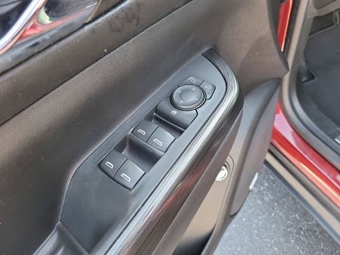 Used 2018 GMC Acadia SLT image 17