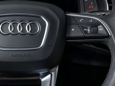 Used 2023 Audi Q8 Prestige w/ Prestige Package image 11