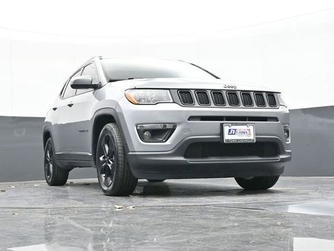 Used 2019 Jeep Compass Altitude image 49