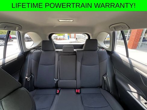 Used 2021 Toyota RAV4 LE AWD/4WD image 12