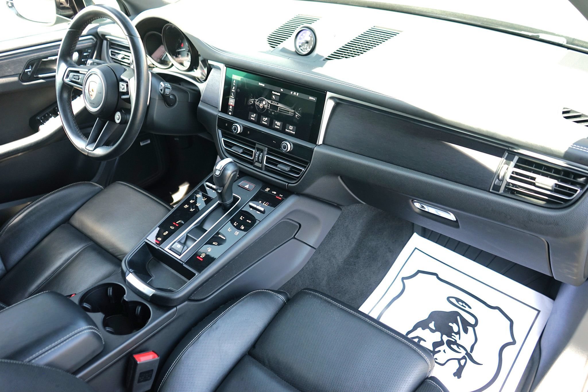 Used 2023 Porsche Macan GTS w/ Premium Package Plus AWD/4WD image 27