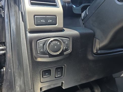 Used 2020 Ford F350 Lariat w/ Lariat Ultimate Package AWD/4WD image 27