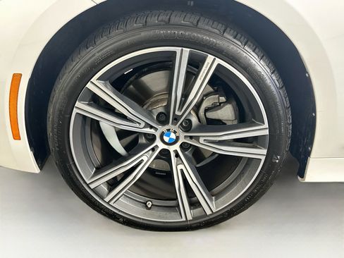 Used 2024 BMW 330i Sedan w/ Premium Package RWD image 11