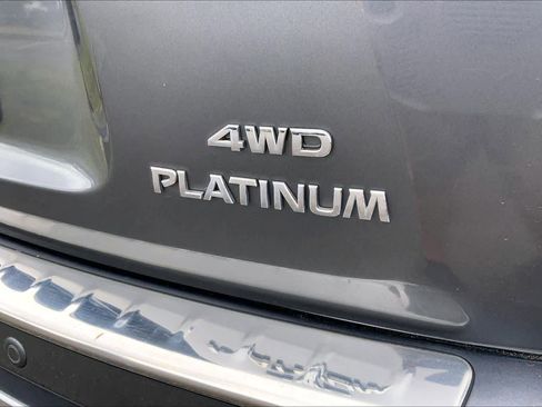 Used 2016 Nissan Pathfinder Platinum w/ Cargo Package image 9