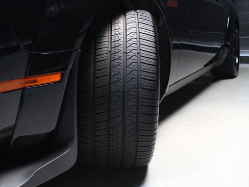 Used 2023 Dodge Challenger R/T Scat Pack RWD image 31