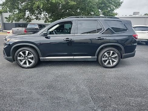 Used 2023 Honda Pilot Elite image 4