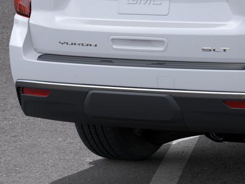 Certified 2023 GMC Yukon XL SLT AWD/4WD image 7