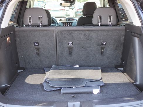 Used 2023 Chevrolet TrailBlazer LT FWD image 25