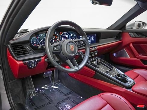 Used 2024 Porsche 911 Carrera 4 GTS image 4