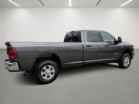 Used 2025 RAM 3500 Big Horn AWD/4WD image 4