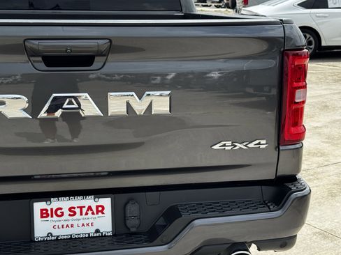 Used 2025 RAM 1500 Laramie w/ Sport Appearance Package AWD/4WD image 11