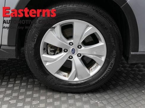 Used 2022 Subaru Ascent 8-Passenger AWD/4WD image 29