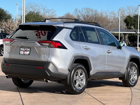 New 2025 Toyota RAV4 XLE image 4