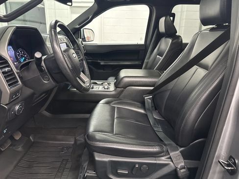 Used 2021 Ford Expedition XLT AWD/4WD image 18