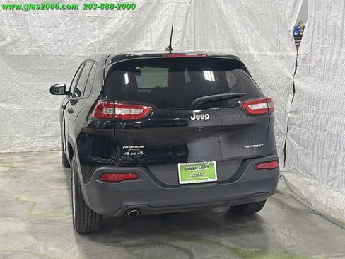 Used 2017 Jeep Cherokee Sport w/ Safety Group AWD/4WD image 32