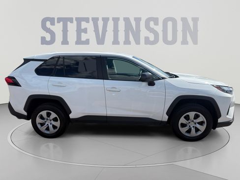 Used 2025 Toyota RAV4 LE AWD/4WD image 6