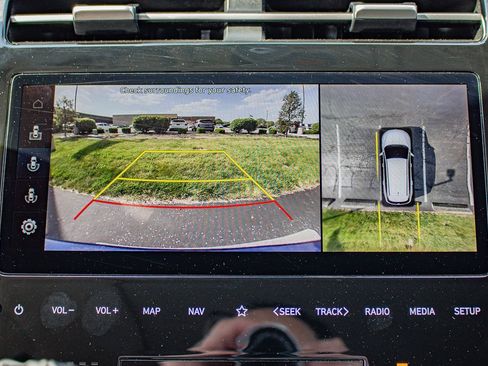 Used 2022 Hyundai Tucson Limited w/ Cargo Package AWD/4WD image 29