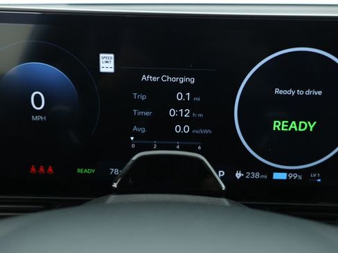 Used 2025 Hyundai Ioniq 5 SE image 11