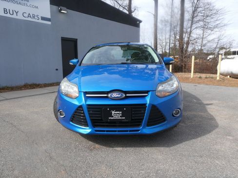 Used 2014 Ford Focus Titanium image 2