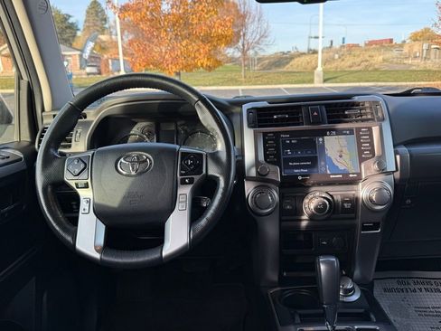 Used 2024 Toyota 4Runner SR5 Premium image 27