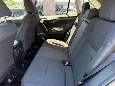 Used 2020 Toyota RAV4 LE w/ All Weather Liner Package AWD/4WD image 7
