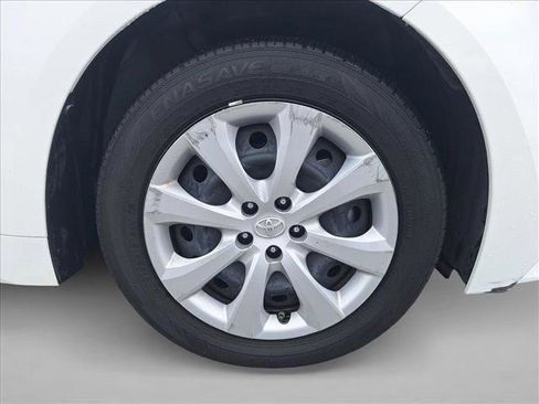 Certified 2021 Toyota Corolla LE w/ Carpet Mat Package (TMS) image 20