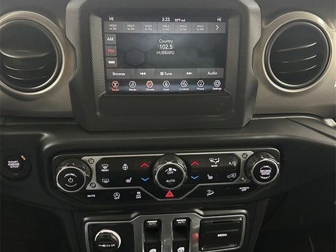 Used 2018 Jeep Wrangler Sport w/ Quick Order Package 24S image 20