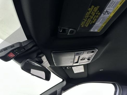 Used 2025 Toyota Tundra SR5 AWD/4WD image 19