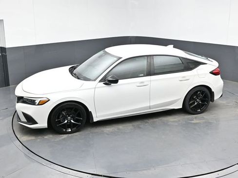 Used 2023 Honda Civic Sport image 26