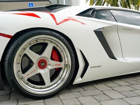 Used 2016 Lamborghini Aventador LP 750-4 Superveloce AWD/4WD image 52