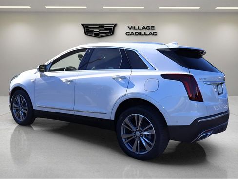 New 2026 Cadillac XT5 Premium Luxury image 3