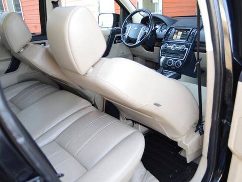 Used 2013 Land Rover LR2 HSE AWD/4WD image 51