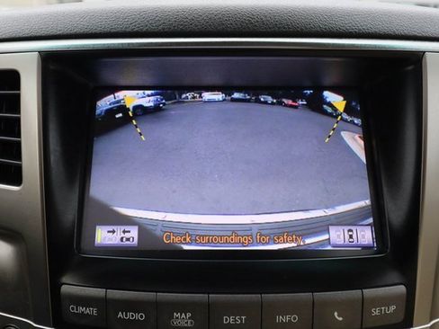 Used 2013 Lexus LX 570 4WD image 11