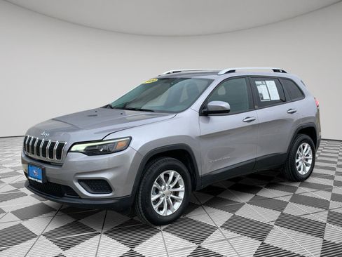 Used 2020 Jeep Cherokee Latitude w/ Cold Weather Group image 12