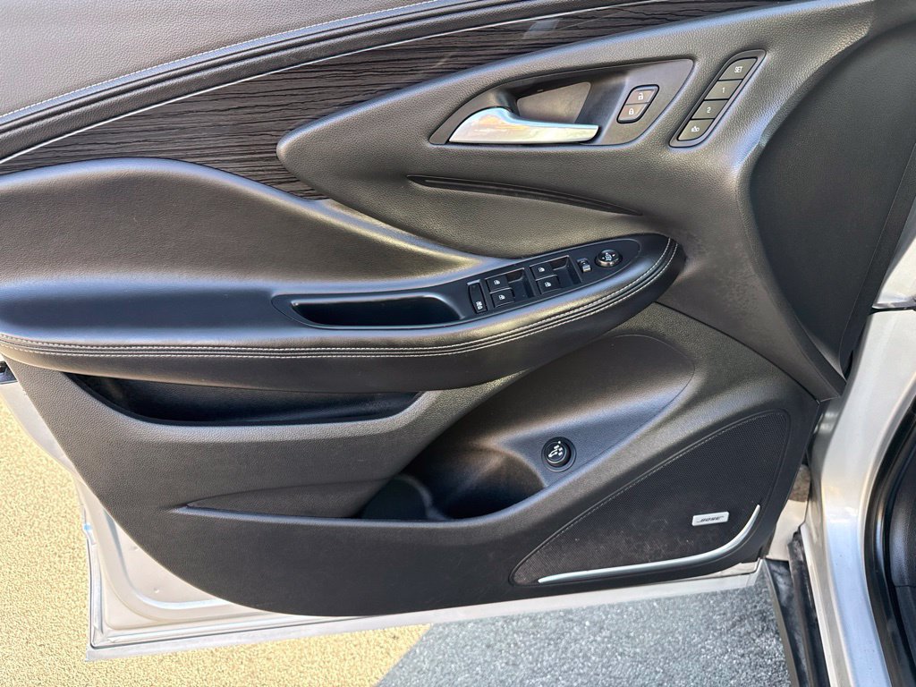 Used 2016 Buick Envision Premium AWD/4WD image 27