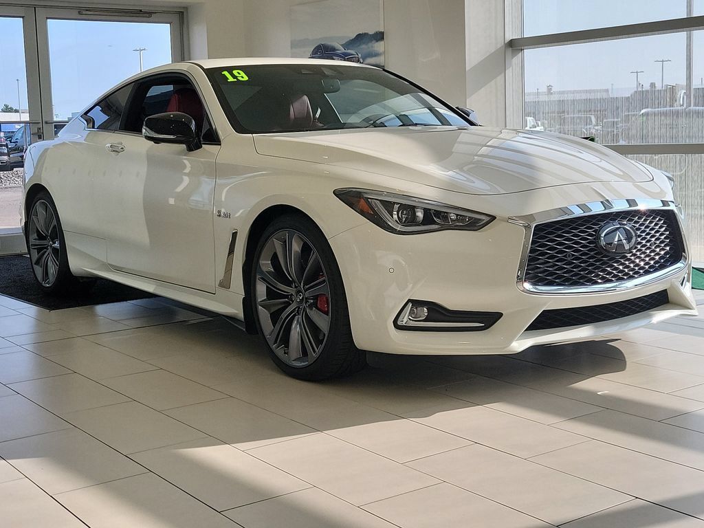 Used 2019 INFINITI Q60 Red Sport 400 w/ Proactive Package AWD/4WD image 4
