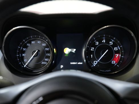 Used 2015 Jaguar F-TYPE R RWD image 34